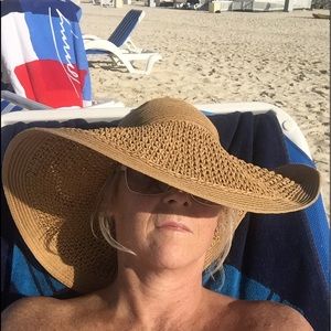 Meet your Posher, Linda